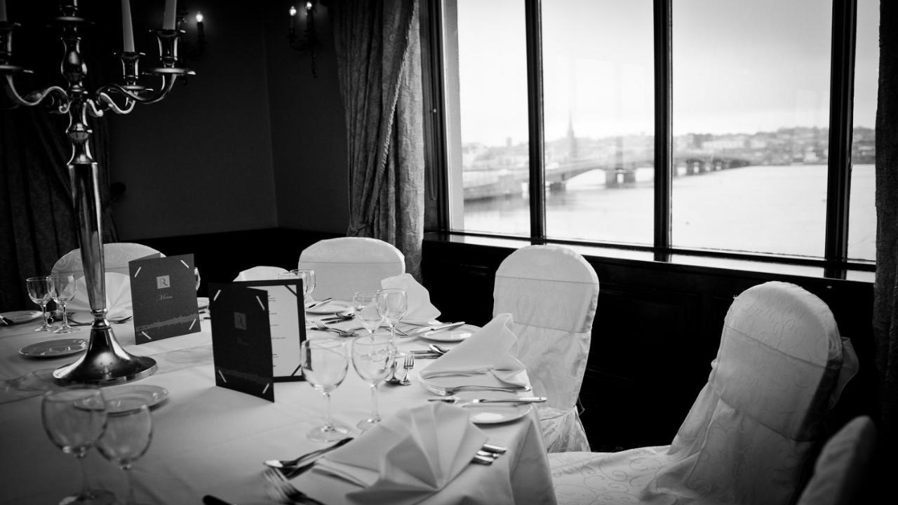 Riverbank House Hotel Ferrybank Exterior foto